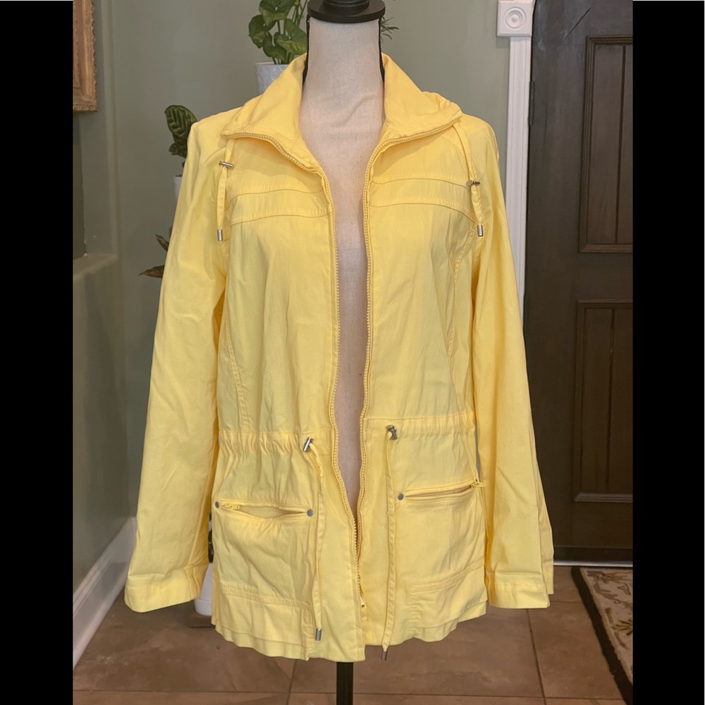 Size 12 TanJay Yellow Blazer/Coat Like New.